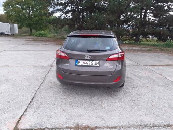 Hyundai i30 CRDI combi - 2