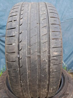 Ponúkam 2 letné pneumatiky Minerva 245/45 ZR18 - 2