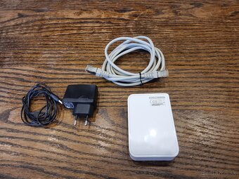 Predám TP-LINK SF 1005D - 2