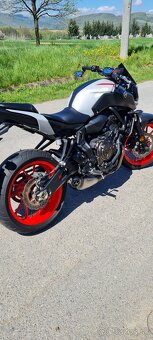 Yamaha MT 07 - 2