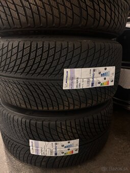 Originalní sada zimní r20 Porsche Taycan J1 - 2