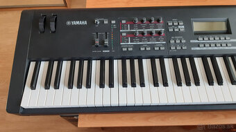 Yamaha MOX 8 - 2