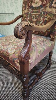 Starožitné kreslo - 2