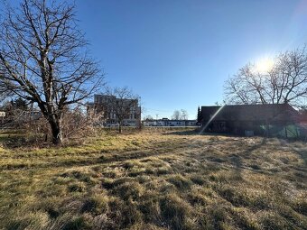 NA PREDAJ STAVEBNÝ POZEMOK - 1830 m2, NOVÁKY - 2