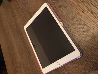 iPad 8th gen 32GB WiFi Gold 2020 + Apple Pencil 1st gen - 2