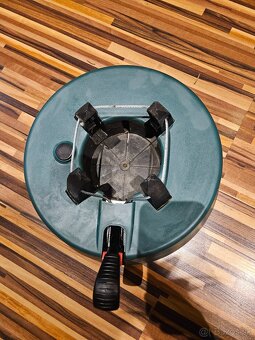 Stojan na stromcek plastovy - 2