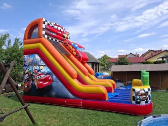 Skakaci Hrad CARS - 2