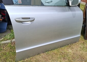 Predné práve dvere Škoda Superb 2 9156 - 2