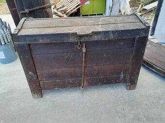 Dubová truhlice - 2