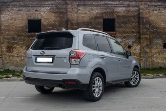 Subaru Forester 2,0 benzín/ automat/ - 2