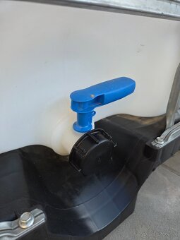 IBC nádrž 1000L - 2