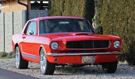 1965 FORD MUSTANG V8 SHOW CAR - 2