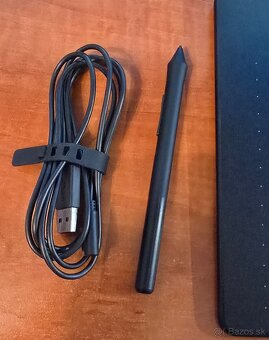 Wacom Intuos M Bluetooth Black - ako nový, + sada hrotov - 2
