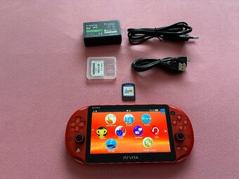 PS Vita 2000 metallic red - červená - 2