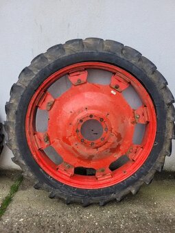 Kolesá Fendt s úzkym radom. Nastaviteľná šírka rozchodu koli - 2