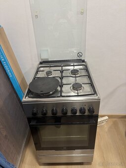 Predám nerezový kombinovaný sporák Electrolux - 2