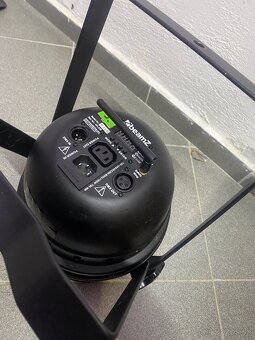 Led par 64 BPP210 18 x 12 W 4-v-1 LED diód - 2