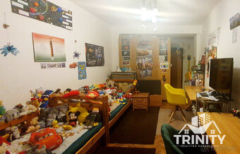 NA PREDAJ čiastočne zrekonštruovaný 3-izbový byt v centre me - 2