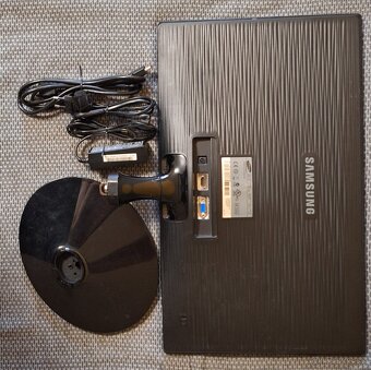 Predam monitor Samsung S22A300H - 2