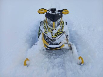 Ski-Doo 600 RS - 2