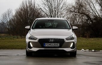 Hyundai i30 1.6 CRDi automat - 2
