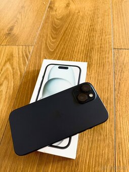 Apple 15 256gb v top stave - 2