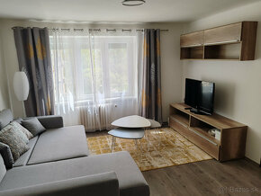 Výhodná ponuka 2 izbový byt na prenájom v centre Komárna - 2