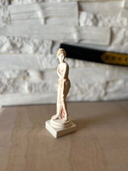 Grécka múza – ručne maľovaná vintage soška - 2