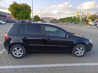 Volkswagen Golf 5 1.4 - 2