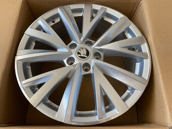 Gigaro Silver 5x112 R18 7,5Jx18 ET40 Octavia 4 NOVÉ - 2