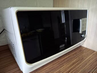 DeLonghi SfornaTutto mikrovlnka - 2