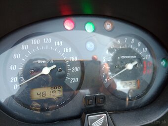 Honda CBF 600 S , RV2004, 48600km , Dohodou - 2