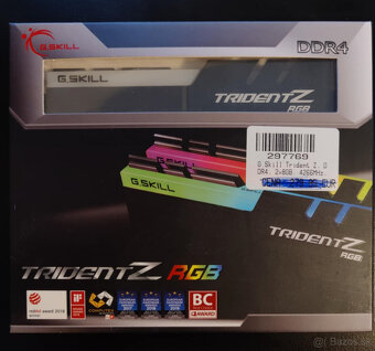 16 GB DDR4 G.SKILL Trident Z 4266 Mhz CL19 - 2
