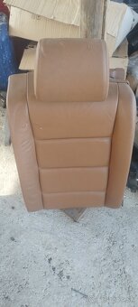 Predám sedačky s Audi A6 C6 - 2