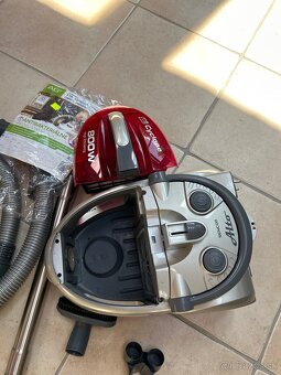 Predám bezsáčkový vysávač Sencor Vacuum cleaner - 2