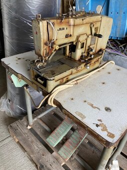Šiaci stroj. Juki LBH-761 - 2
