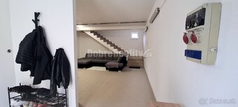 REZERVOVANÉ-objekt na bývanie aj podnikanie v centre obce Te - 2