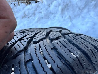 225/60 r17 zimné nokian - 2