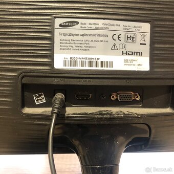 Samsung S24D300H - 2