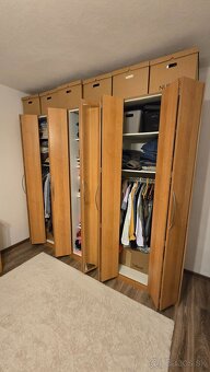 Šatníková skriňa - 2
