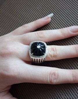 Zlatý prsteň s diamantmi - 2