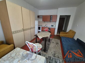 Na predaj veľká garsónka s balkónom Komárno - 2