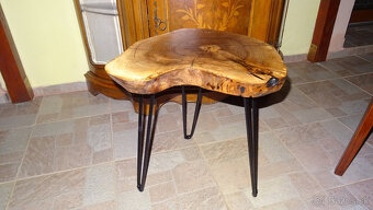 Orechový konferenčný stolik - 2