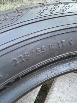Continental 225/55 R17c 2x=60e - 2