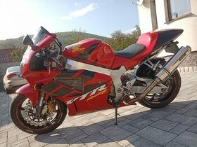 Honda VTR SP1 - 2
