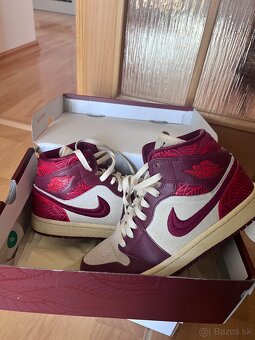 NIKE AIR JORDAN MID ČERVENÉ 38 - 2
