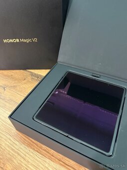 Predám v dokonalom stave Honor Magic V2 512GB - 2