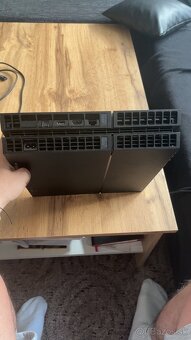 PLAYSTATION 4 - 2