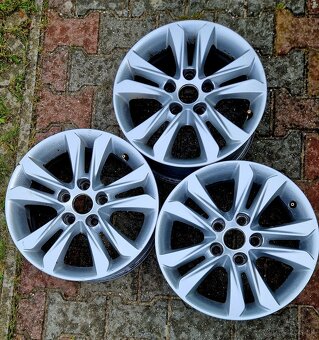 Predám originálne disky 3ks na Hyundai i30 6,5Jx16" 52910-A - 2
