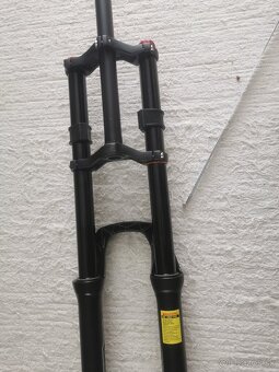 Dvojkorunka vidlica 29" zdvih 180mm podobna ako Boxxer - 2